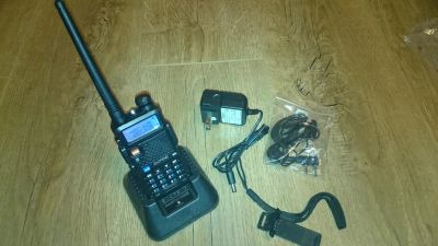 Лот: 10733718. Фото: 1. радиостанция Baofeng UV-5R комплект... Рации, радиостанции