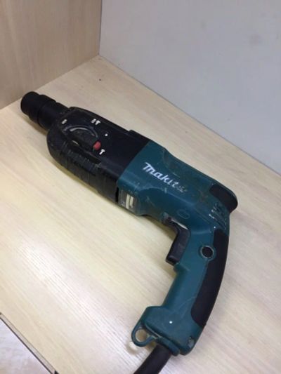 Лот: 12138039. Фото: 1. Перфоратор Makita HR2450. ID3794... Электроинструмент