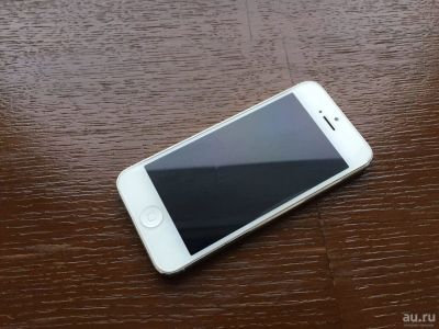 Лот: 8800392. Фото: 1. iPhone 5 белый 16 ГБ идеальное... Смартфоны