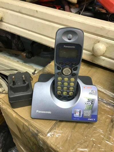Лот: 8708206. Фото: 1. Радиотелефон Panasonic ч/б. DECT и радиотелефоны