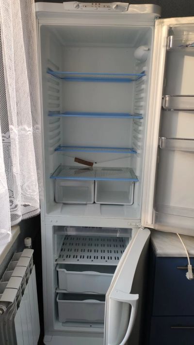 Лот: 16840326. Фото: 1. Холодильник indesit. Холодильники, морозильные камеры