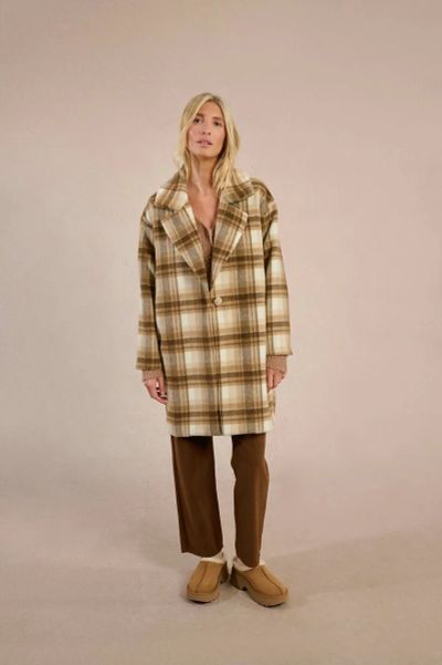 Лот: 25647347. Фото: 1. Пальто LaRedoute. Другое (одежда, обувь, галантерея)