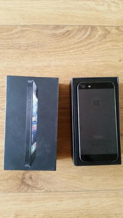 Лот: 8532806. Фото: 1. Продам iphone 5 16 Gb хорошее... Смартфоны