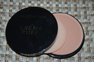 Лот: 5743800. Фото: 1. Пудра Maxfactor Creme Puff 59. Макияж