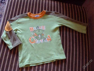 Лот: 860385. Фото: 1. кофточка на мальчика 4-5лет. Свитера, худи, толстовки