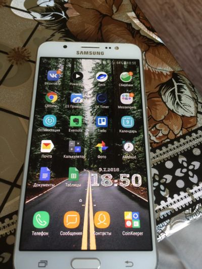Лот: 11774241. Фото: 1. Смартфон Samsung J7 2016. Смартфоны