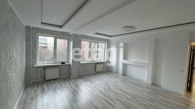 Лот: 25294104. Фото: 1. 3-комн. квартира , Красноярск... Квартиры, студии