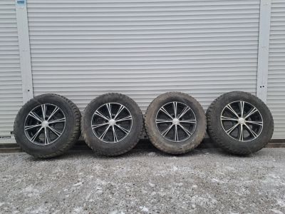 Лот: 20995206. Фото: 1. 185/70/14 Maxxis Presa Spike Winter... Диски