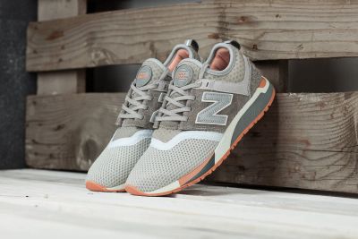 Лот: 10545687. Фото: 1. New Balance 247 U. Кеды, кроссовки, слипоны