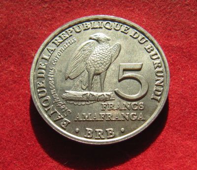 Лот: 19876593. Фото: 1. Бурунди 5 франков, 2014 г. Птицы... Африка