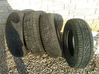 Лот: 8338104. Фото: 1. Зимние шины Kumho Izen Stud 235... Шины