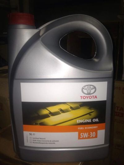 Лот: 7120801. Фото: 1. Toyota engine oil fuel economy... Масла, жидкости