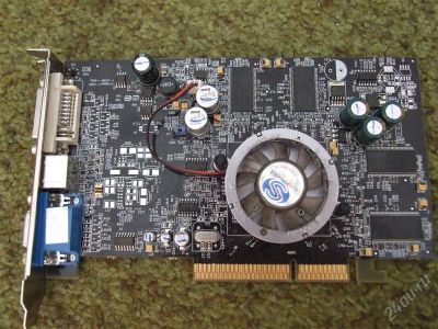 Лот: 868553. Фото: 1. Radeon 9600 xt 128 mb. Видеокарты