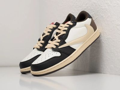 Лот: 24978824. Фото: 1. Кроссовки Nike Air Jordan 1 Low... Кеды, кроссовки, слипоны