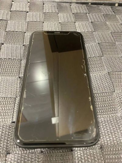 Лот: 20560509. Фото: 1. iPhone 11 128gb. Чехлы, бамперы