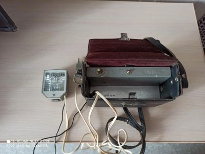 Лот: 17332692. Фото: 1. Фотовспышка. Вспышки, осветители, рассеиватели