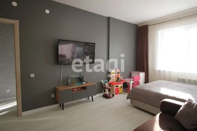 Лот: 25288270. Фото: 1. 3-комн. квартира , Красноярск... Квартиры, студии