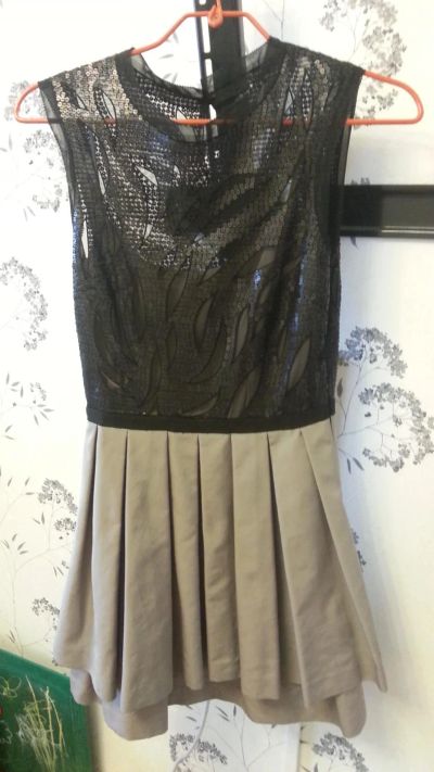Лот: 7544020. Фото: 1. Вечернее платье Karen Millen 40-42. Платья