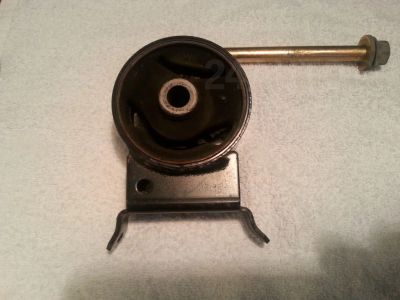 Лот: 5983272. Фото: 1. Подушка (опора) ДВС Toyota Vitz... Двигатель и элементы двигателя