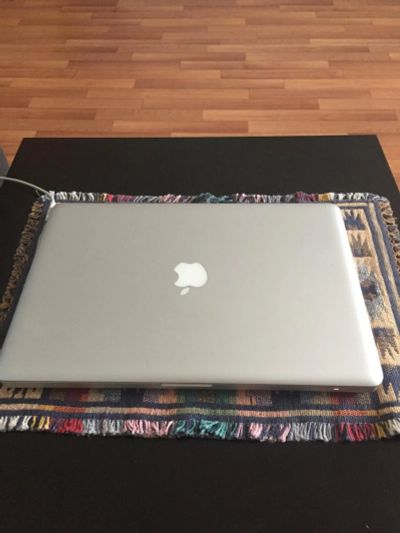 Лот: 10032590. Фото: 1. Продам MacBookPro 15,6. Ноутбуки