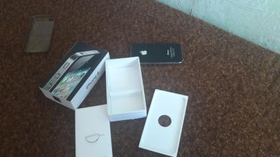 Лот: 9436901. Фото: 1. IPhone 4. Смартфоны