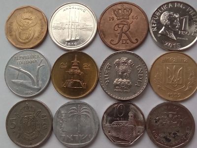 Лот: 14976485. Фото: 1. Набор монет разных стран, 12 шт. Наборы монет