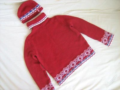 Лот: 912490. Фото: 1. теплая кофта с шапкой. Свитеры, толстовки, худи