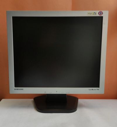 Лот: 14792488. Фото: 1. LCD Монитор 17" Samsung 710V. ЖК-мониторы