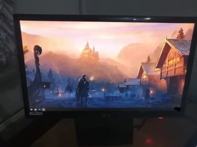 Лот: 15790143. Фото: 1. Монитор LG IPS224T 21.5". ЖК-мониторы