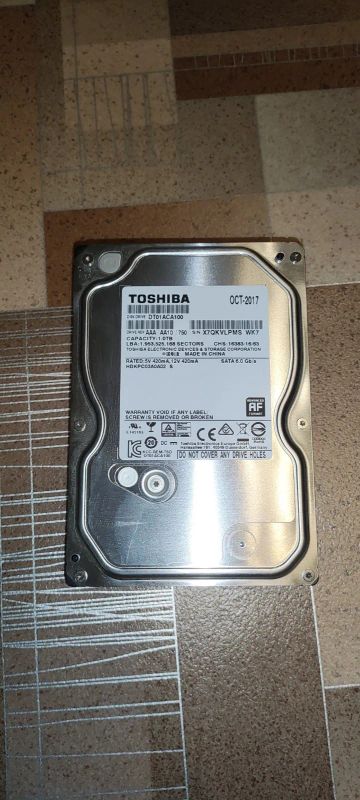 Лот: 19674348. Фото: 1. Жесткий диск Toshiba 1tb (dt01aca100... Жёсткие диски (HDD)