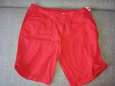 Лот: 6421760. Фото: 1. Шорты красные 54 размер. Брюки, шорты