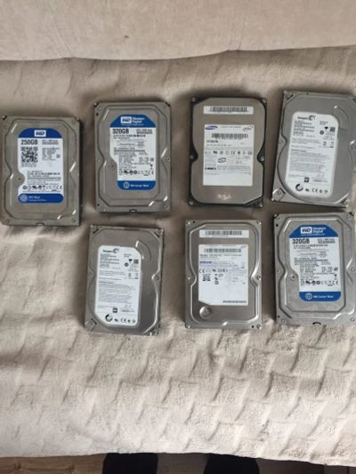 Лот: 16079017. Фото: 1. Продам с рубля жесткие диски. Жёсткие диски (HDD)