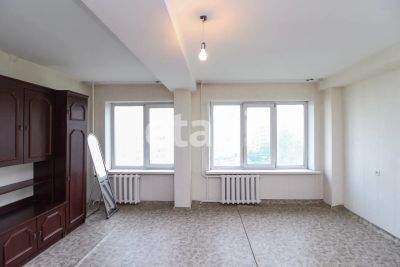 Лот: 25291302. Фото: 1. 3-комн. квартира , Красноярск... Квартиры, студии