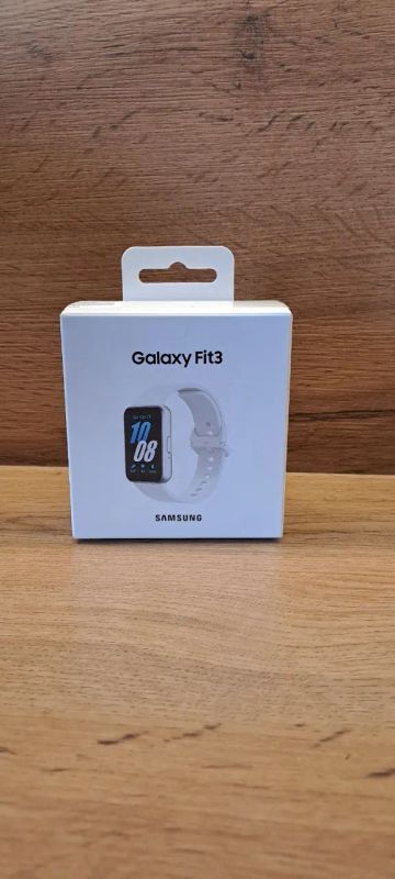 Лот: 22884591. Фото: 1. Фитнес браслет Samsung fit 3. Смарт-часы, фитнес-браслеты, аксессуары