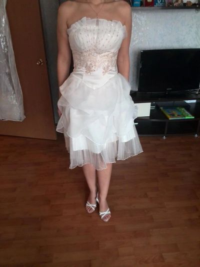 Лот: 3978633. Фото: 1. Новое свадебное платье короткое. Другое (свадебная мода)