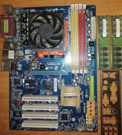 Лот: 24890739. Фото: 1. Материнская плата Gigabyte GA-M56S-S3... Материнские платы