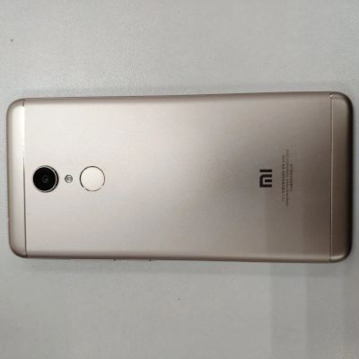 Лот: 15428325. Фото: 1. Xiaomi Redmi 5 32Gb Gold (Б/У... Смартфоны