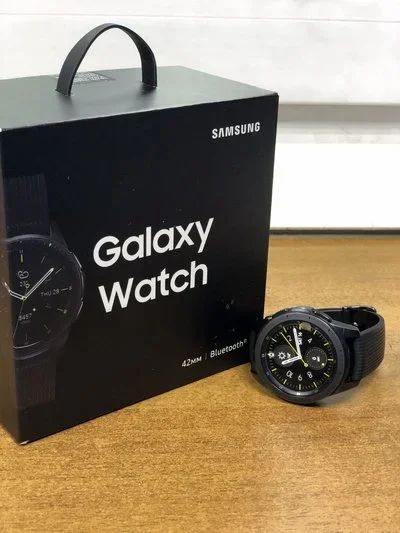 Лот: 15988577. Фото: 1. Часы Samsung Galaxy Watch (42... Смарт-часы, фитнес-браслеты, аксессуары