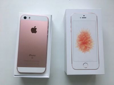 Лот: 12708152. Фото: 1. IPhone se. Смартфоны