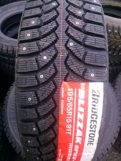 Лот: 4493376. Фото: 1. 195 65r15 Bridgestone Blizzak... Шины