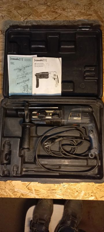 Лот: 20763330. Фото: 1. Перфоратор Casals 800W (Испания... Электроинструмент