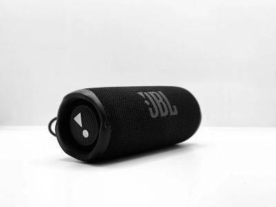 Лот: 21763878. Фото: 1. Портативная акустика JBL Flip... Портативные, беспроводные колонки