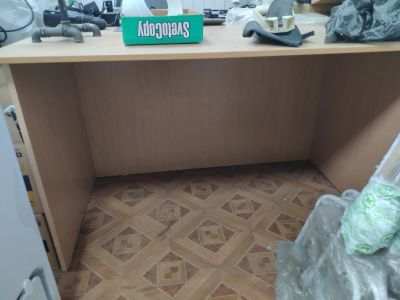 Лот: 25236160. Фото: 1. Стол офисный 1300-730. Компьютерные и письменные столы
