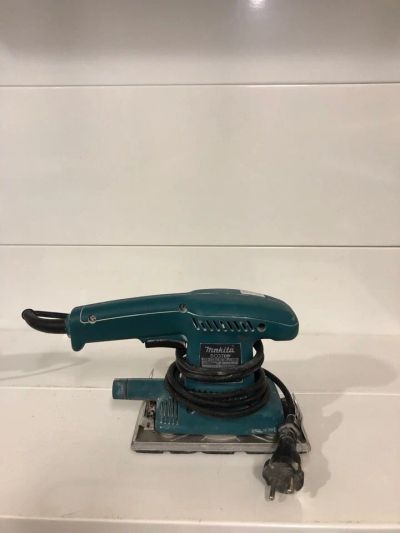 Лот: 13128054. Фото: 1. Виброшлифмашина Makita BO3700... Электроинструмент