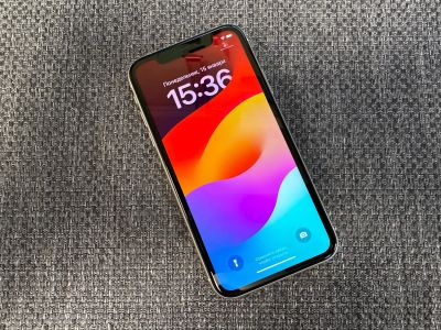 Лот: 21233749. Фото: 1. Apple iPhone 11 64 ГБ Белый. Смартфоны