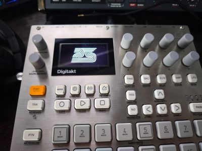 Лот: 25713769. Фото: 1. Elektron Digitakt E25 Remix Limited... Клавишные