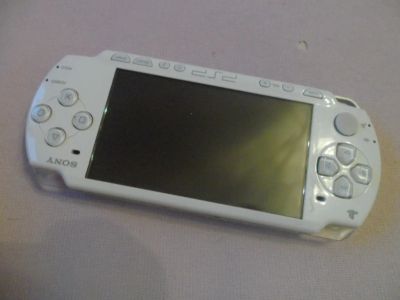 Лот: 3349315. Фото: 1. PSP 2008 Slim прошитая + флешка... Игровые приставки, консоли