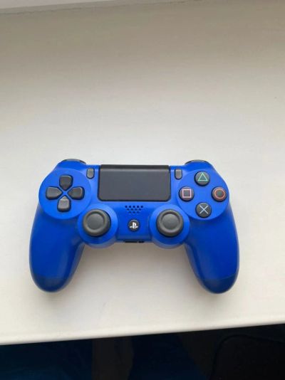 Лот: 16951343. Фото: 1. Dualshock 4 v2 оригинал. Аксессуары для игровых приставок, консолей, геймпады