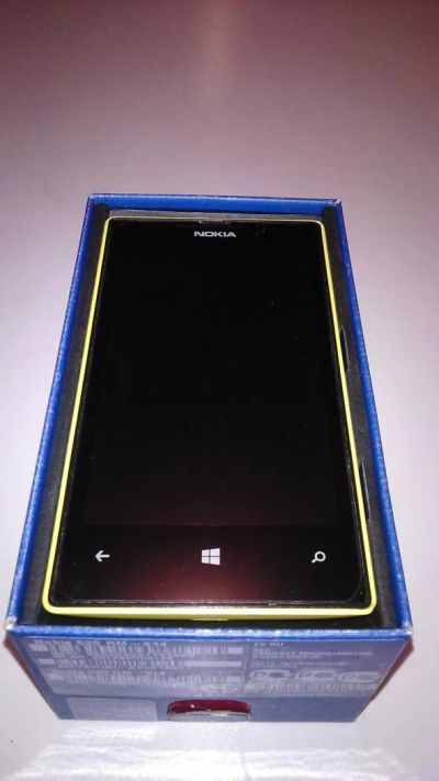 Лот: 7040434. Фото: 1. Lumia 520. Смартфоны