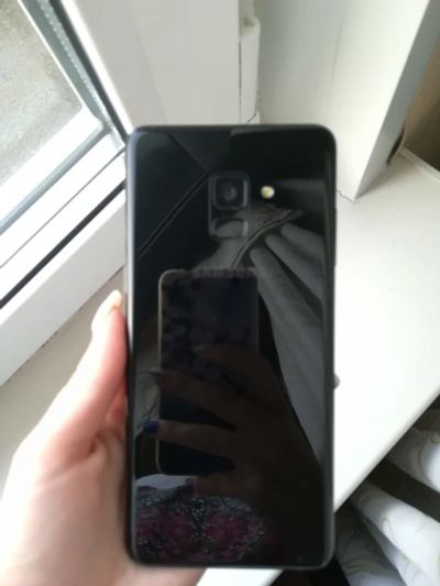 Лот: 14296650. Фото: 1. Samsung А8+. Чехлы, бамперы